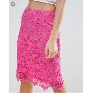💗 Pink Lace Pencil Skirt